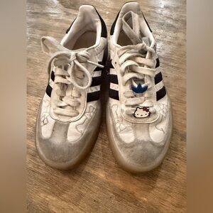 ADIDAS ORIGINAL SAMBAE HELLO KITTY WHITE PINK Women SIZE 7